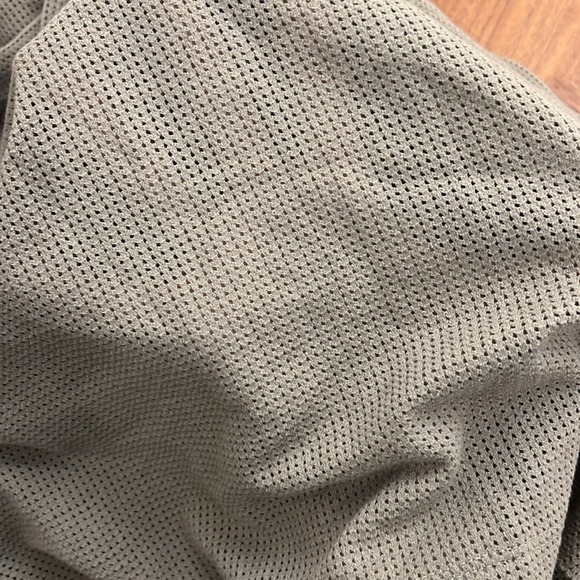 PINK crop mesh olive green long sleeve - Picture 3 of 5